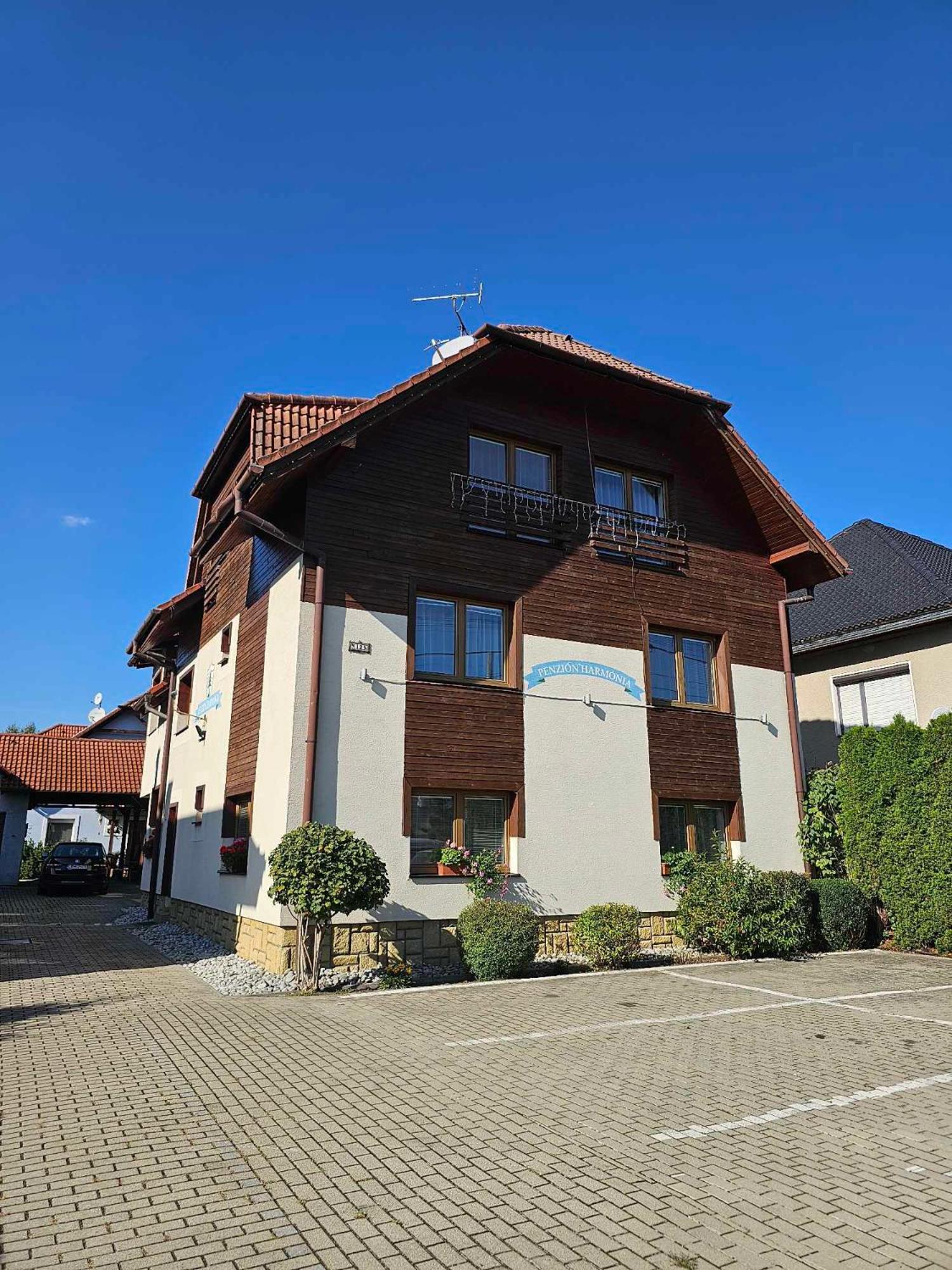 Penzion Harmonia Liptovský Mikuláš Exterior foto